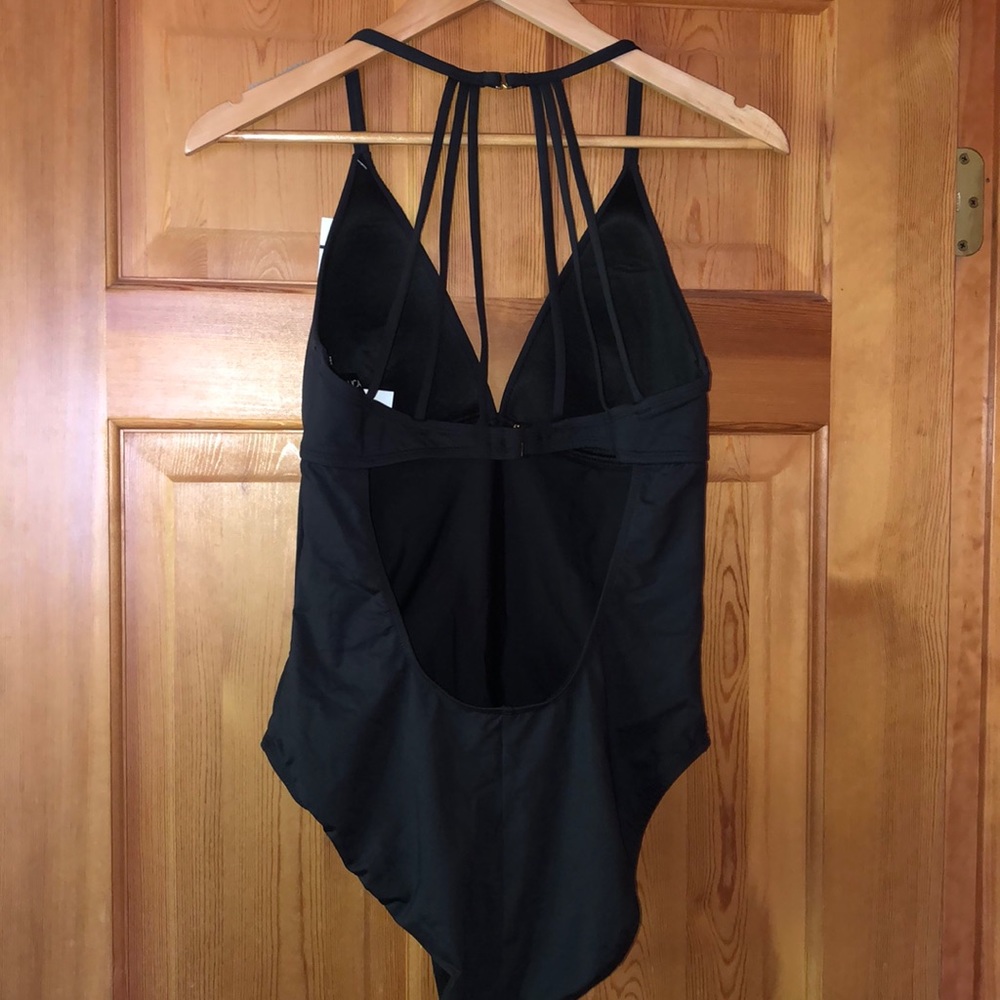 One piece swim suit